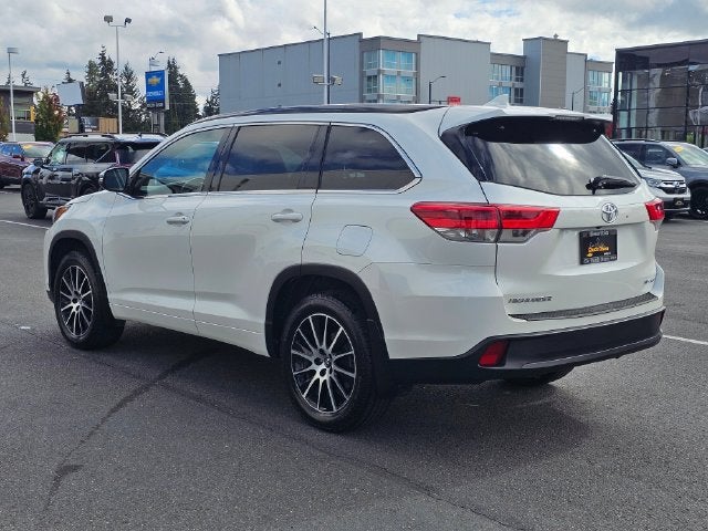 2017 Toyota Highlander SE