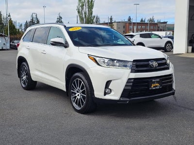 2017 Toyota Highlander SE
