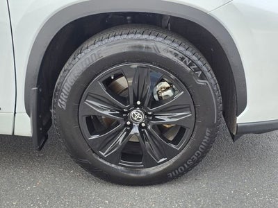 2023 Toyota Highlander Hybrid XLE