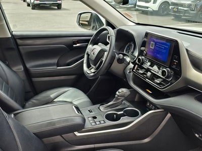 2023 Toyota Highlander Hybrid XLE