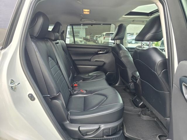 2023 Toyota Highlander Hybrid XLE