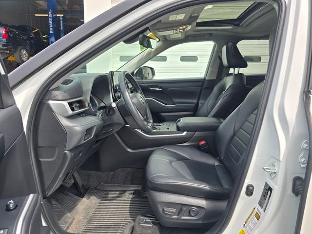 2023 Toyota Highlander Hybrid XLE