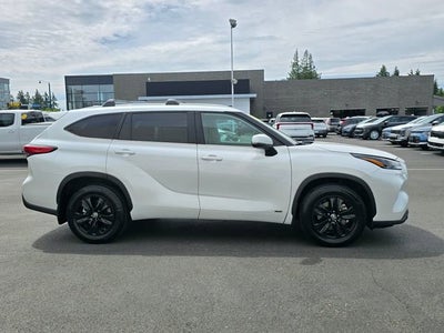 2023 Toyota Highlander Hybrid XLE
