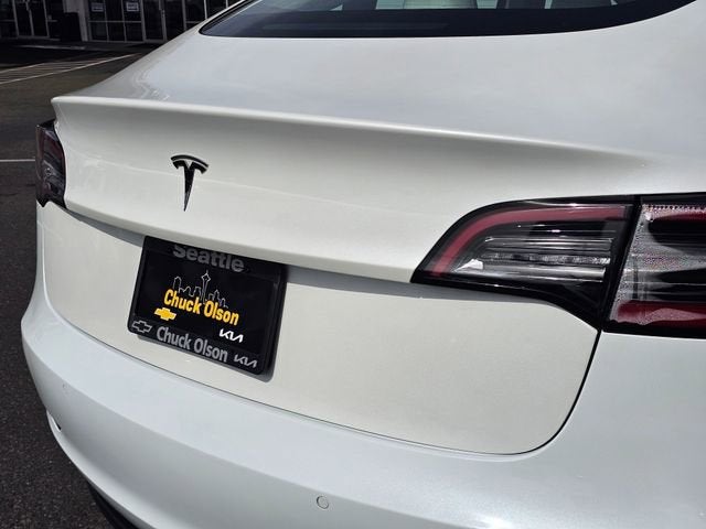 2021 Tesla Model 3 Standard Range Plus