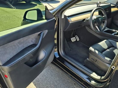 2022 Tesla Model Y Performance Dual Motor All-Wheel Drive