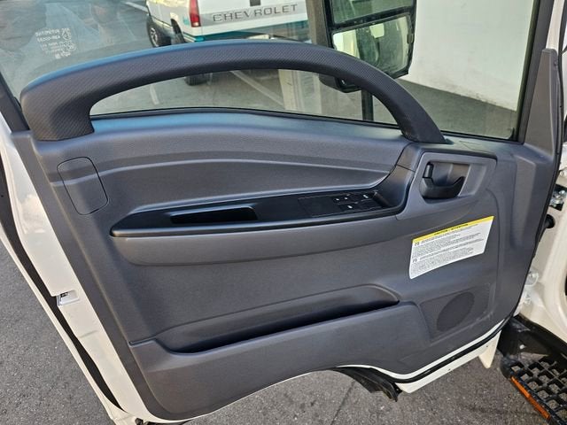 2025 Chevrolet Low Cab Forward 4500 HD NA