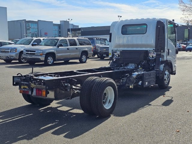 2025 Chevrolet Low Cab Forward 4500 HD NA