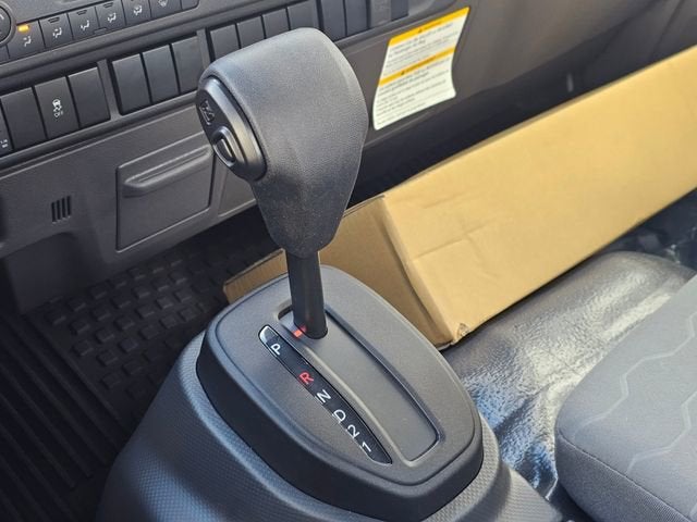 2025 Chevrolet Low Cab Forward 4500 HD NA