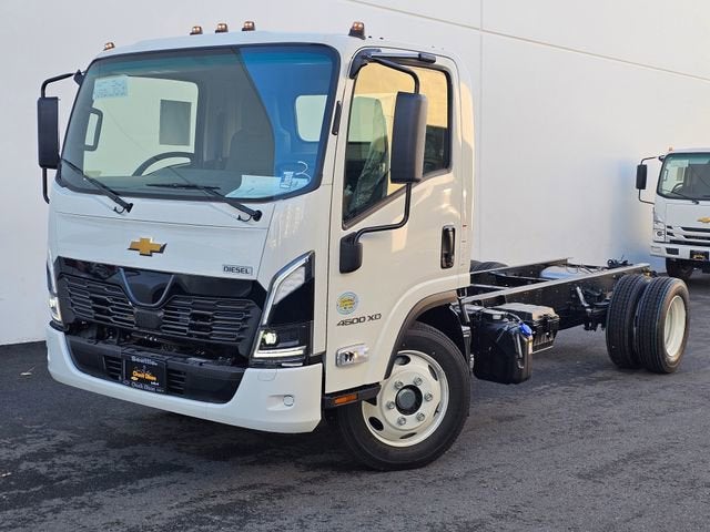 2025 Chevrolet Low Cab Forward 4500 XD NA