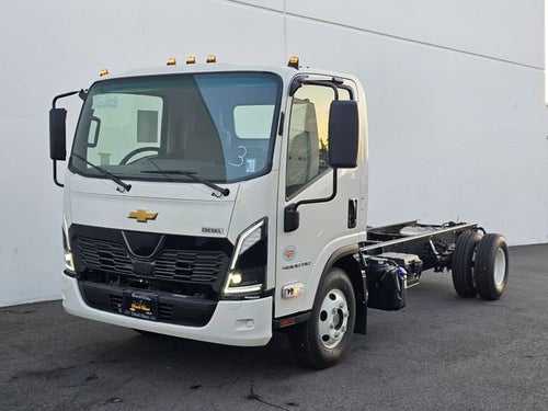 2025 Chevrolet Low Cab Forward 4500 HD NA