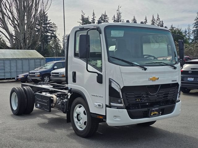 2025 Chevrolet Low Cab Forward 5500 XD 1WT