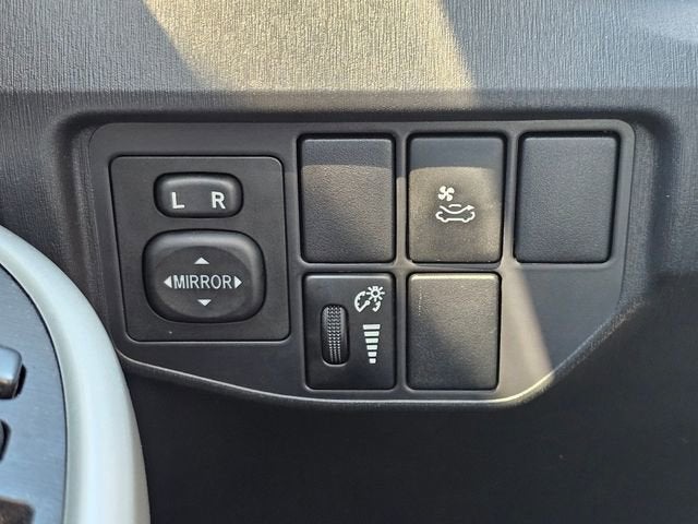 2013 Toyota Prius One