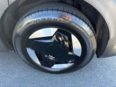 2024 Kia EV9 Light Long Range