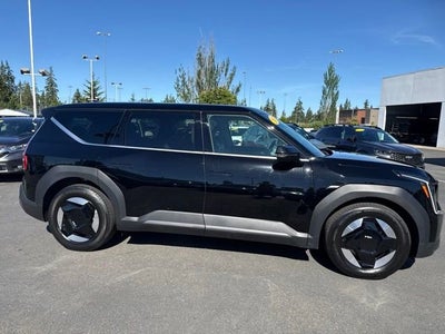 2024 Kia EV9 Light Long Range