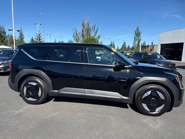 2024 Kia EV9 Light Long Range