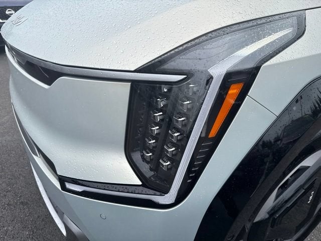 2024 Kia EV9 Land