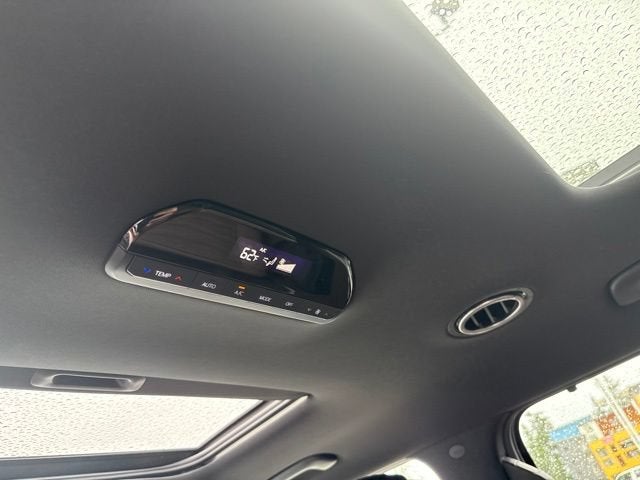 2024 Kia EV9 Land