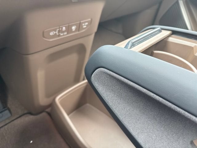 2024 Kia EV9 Land