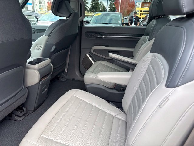 2024 Kia EV9 Land