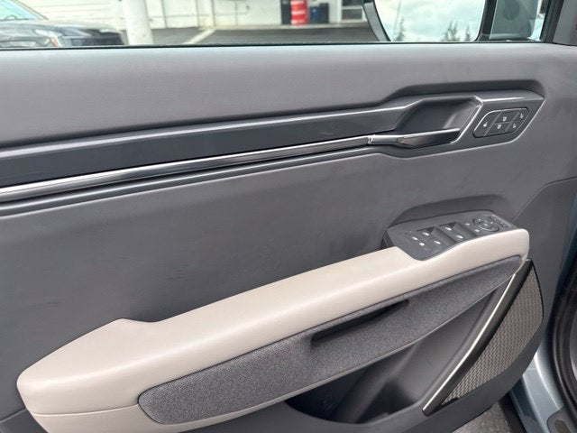 2024 Kia EV9 Land
