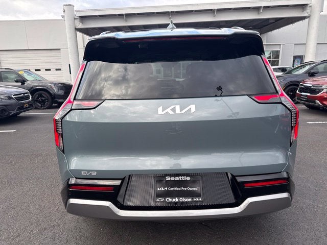 2024 Kia EV9 Land