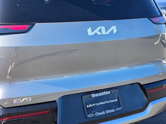 2024 Kia EV9 Land