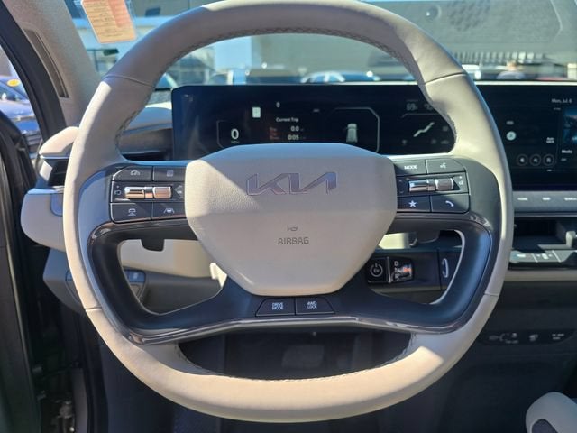 2024 Kia EV9 Land
