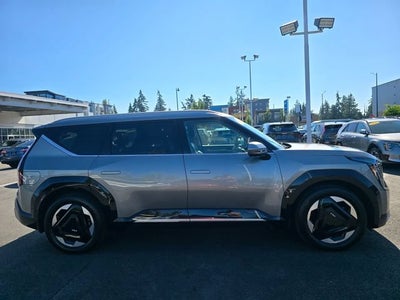 2024 Kia EV9 Land