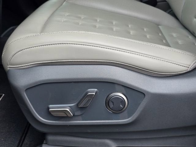2024 Kia EV9 Wind