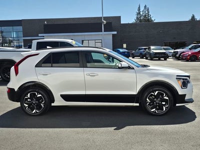 2023 Kia Niro EV Wind
