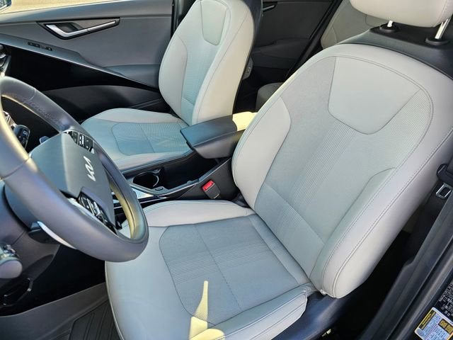 2023 Kia Niro EX Touring