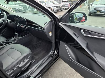 2024 Kia Niro EX