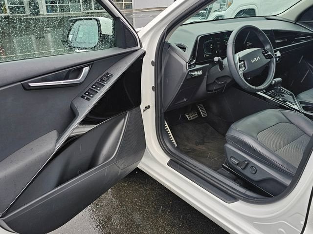 2023 Kia Niro EX Touring