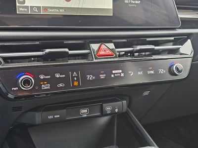 2023 Kia Niro EX Touring