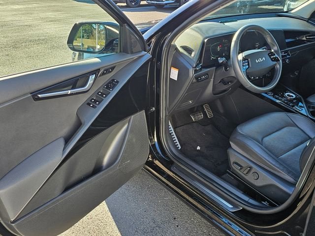 2023 Kia Niro Plug-In Hybrid SX Touring