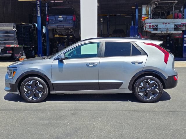 Used 2023 Kia Niro Wave with VIN KNDCT3L14P5034840 for sale in Shoreline, WA
