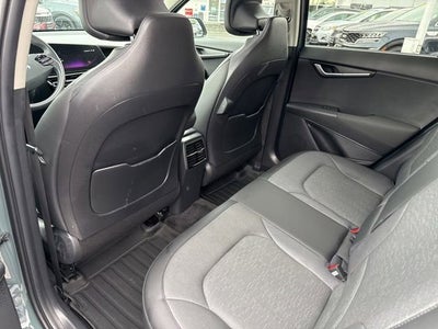 2023 Kia Niro SX Touring