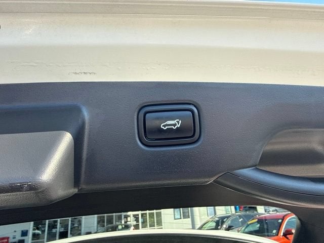 2024 Kia Niro SX