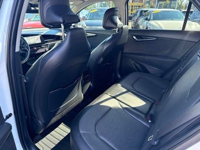 2024 Kia Niro SX