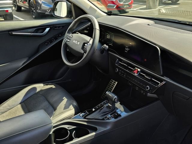 2023 Kia Niro SX Touring
