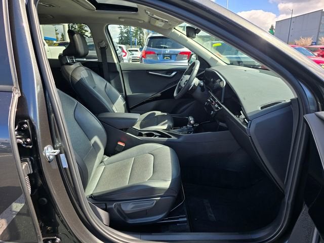 2023 Kia Niro SX Touring