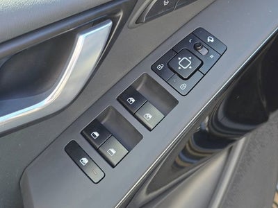 2023 Kia Niro SX Touring