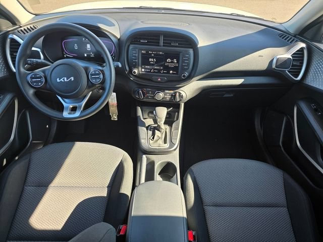 2025 Kia Soul LX - Photo 19
