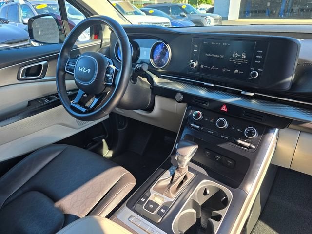 2024 Kia Carnival MPV LX Seat Package