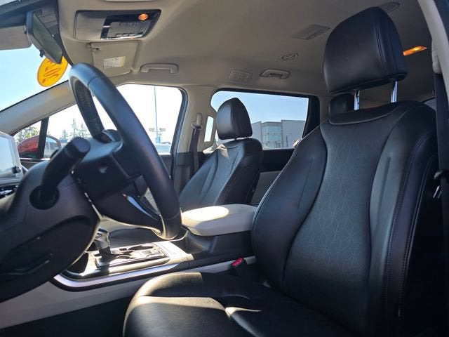 2024 Kia Carnival MPV LX Seat Package