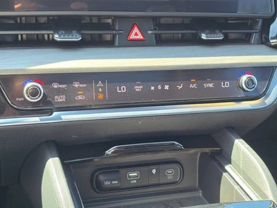 2024 Kia Sportage Plug-In Hybrid X-Line